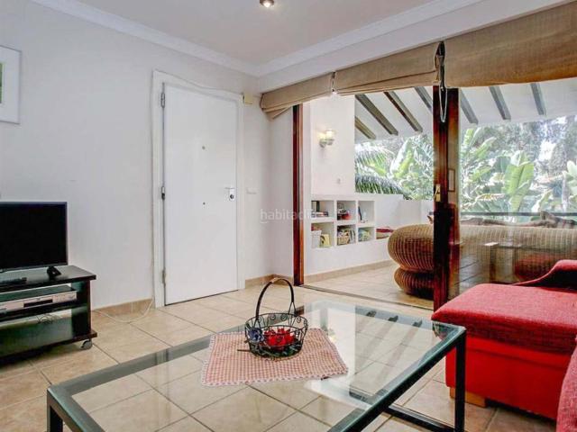 Piso en venta en Marbella, Lomas de Marbella Club. 15 minute walk from Puerto Banús. Pisos.