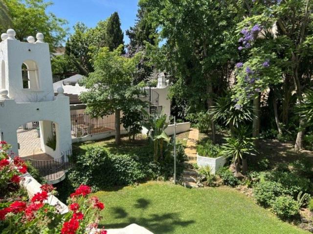 Piso en venta en Marbella, Puerto Banús. Pisos.