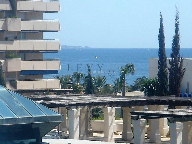 Piso en venta en Marbella, Puerto Banús. Pisos.