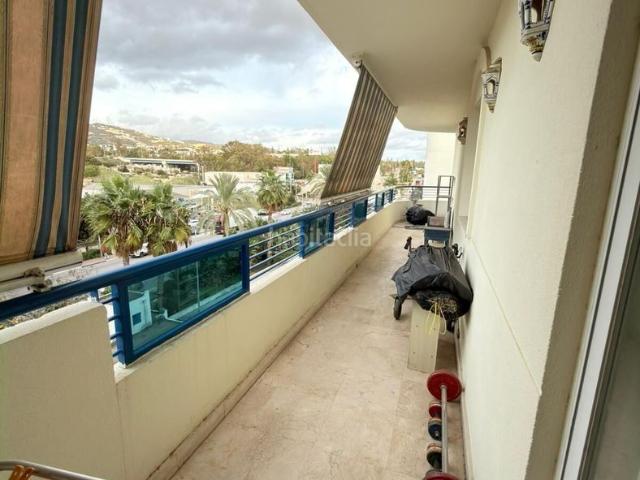 Piso en venta en Marbella, Playa Bajadilla Puertos. PISO EN VENTA EN PRÍMERA LÍNEA DE PLAYA, EN PLAYA BAJADILLA, MARBELLA. Pisos.