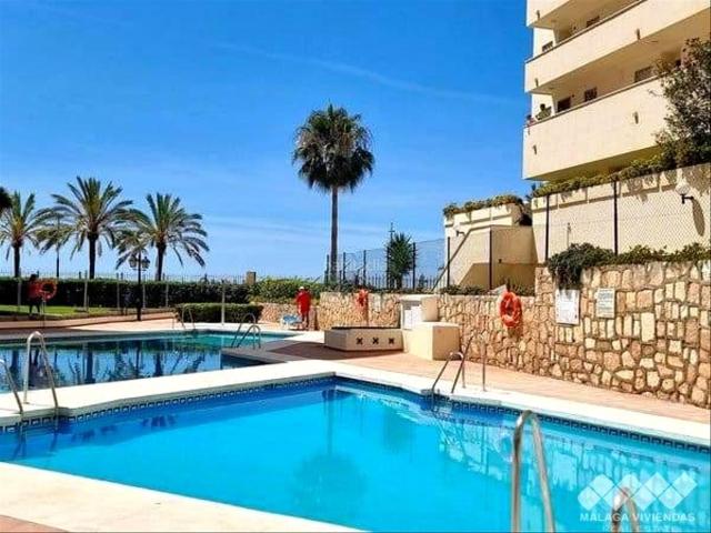 Piso en venta en Marbella, Playa de la Fontanilla. EXCELENTE APARTAMENTO EN PRIMERA LINEA DE PLAYA, PASEO MARITIMO MARBELLA. Pisos.