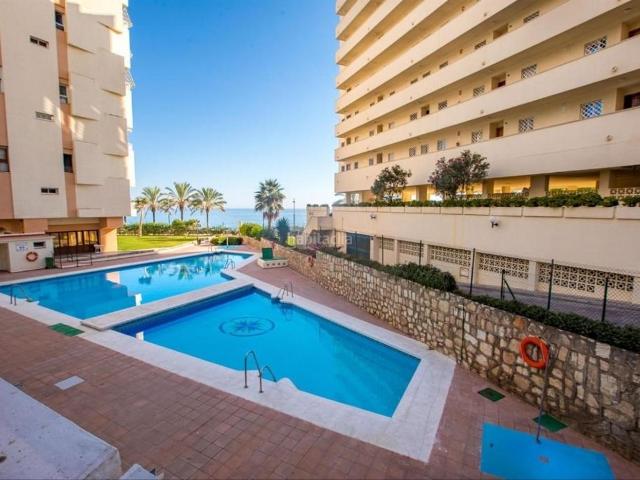 Piso en venta en Marbella, Playa de la Fontanilla. Pisos.