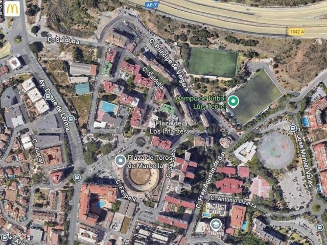 Piso en venta en Marbella, Plaza de Toros. Venta piso en Marbella Málaga. Pisos.