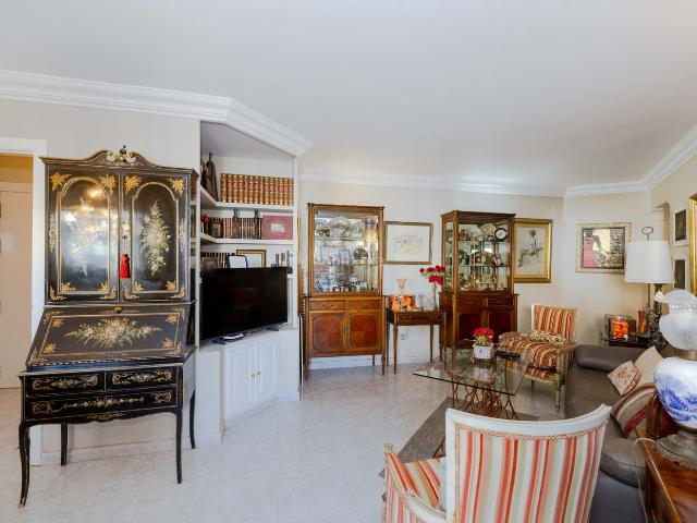 Piso en venta en Marbella, Ricardo Soriano. Apartamento en Marbella Centro. Pisos.