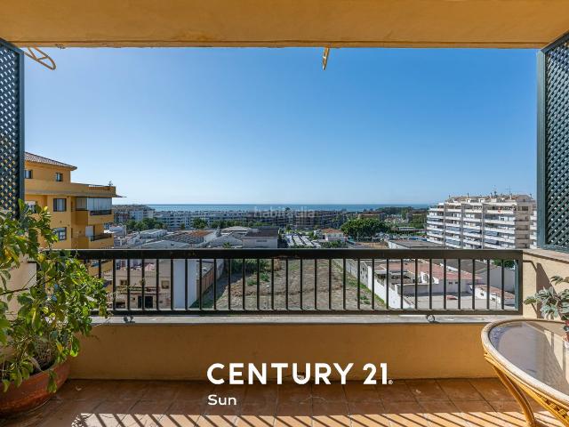Piso en venta en Marbella, San Pedro de Alcántara Pueblo. ¡Tu oasis de 3 habitaciones en el centro de San Pedro! 151 m², 2 terrazas con vistas al mar, piscina y todo a pie!. Pisos.