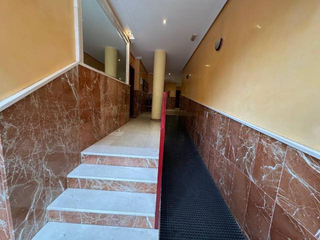 Piso en Venta en Maria Auxiliadora Barriada de Llera