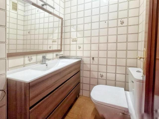 Piso en venta en Marín. Amplitud, luz natural y tranquilidad a 10 minutos andando de las playas. Pisos.