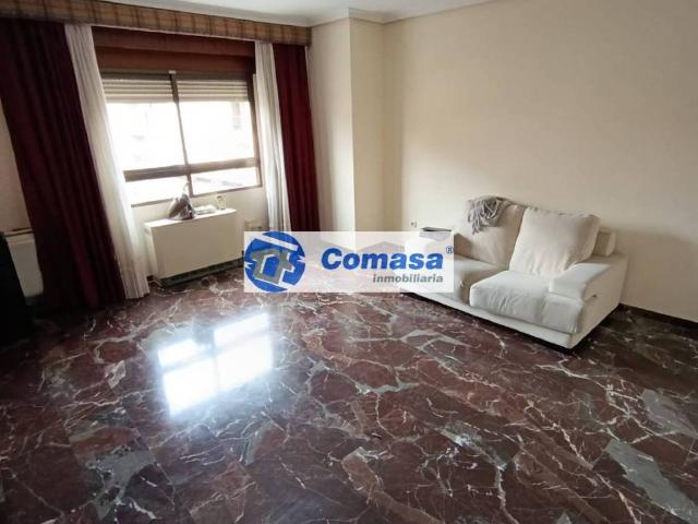 Piso en Venta en Martos