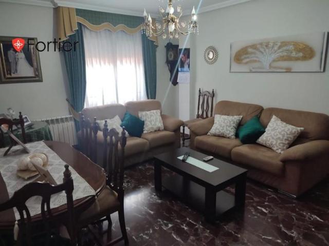 Piso en venta en Martos, Centro