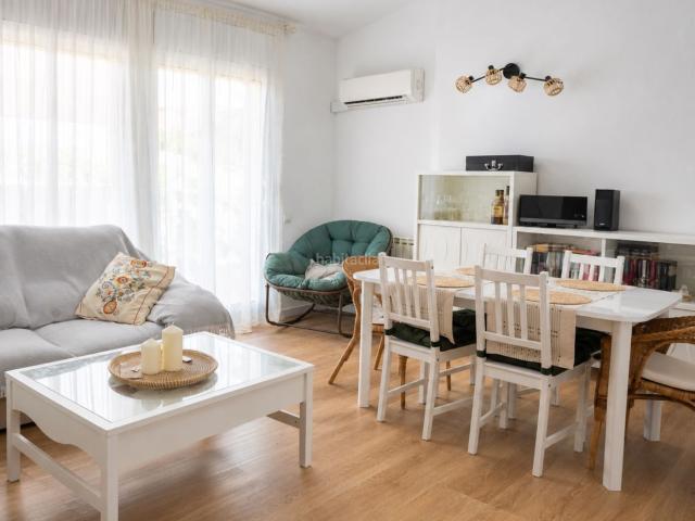 Piso en venta en Martorell. Dúplex con terraza en La Vila de Martorell 3 habitaciones Ascensor Listo para entrar a vivir. Pisos.