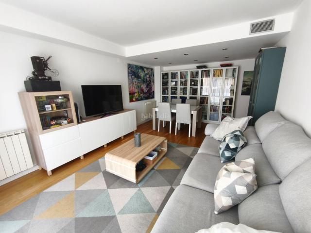Piso en venta en Mataró, Via Europa Parc Central. Piso en Via Europa junto al Nou Parc Central, todo exterior, 2 terrazas, 3 hab, 2 baños, parking, trastero, piscina, aire acond. Pisos.