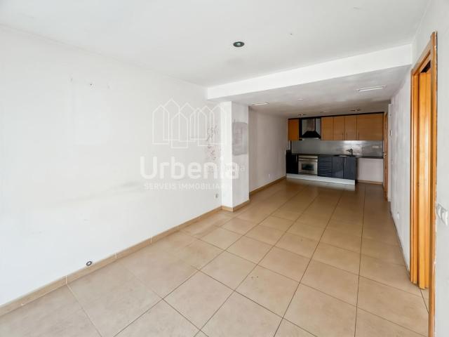 Piso en venta en Mataró, Centre. Oportunidad !. Pisos.