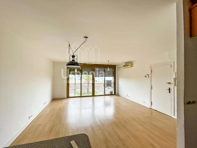 Piso en venta en Mataró, Centre. Piso en Mataró en primera línea de mar. Pisos.