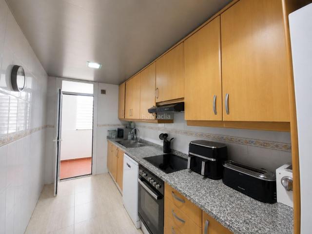 Piso en venta en Mataró, Cerdanyola Nord. ESPECTACULAR PISO EN ROCABLANCA CON PARQUING INCLUIDO. Pisos.
