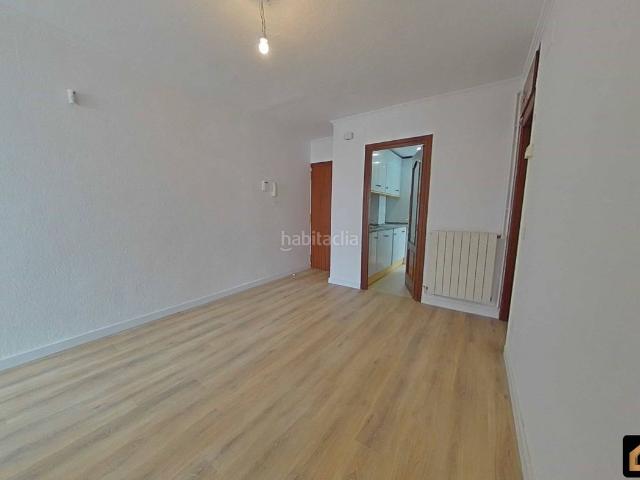 Piso en venta en Mataró, Cerdanyola Nord. IDEAL INVERSORES NO SE PUEDE VISITAR y EL PAGO TIENE QUE SER AL CONTADO Piso con muy buena Rentabilidad en Mataró!. Pisos.