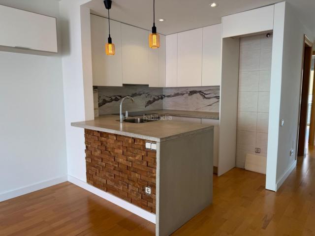 Piso en venta en Mataró, Cerdanyola Nord. Piso en Cerdanyola Norte Finca del 2006 con ascensor y plaza de parking opcional. Pisos.