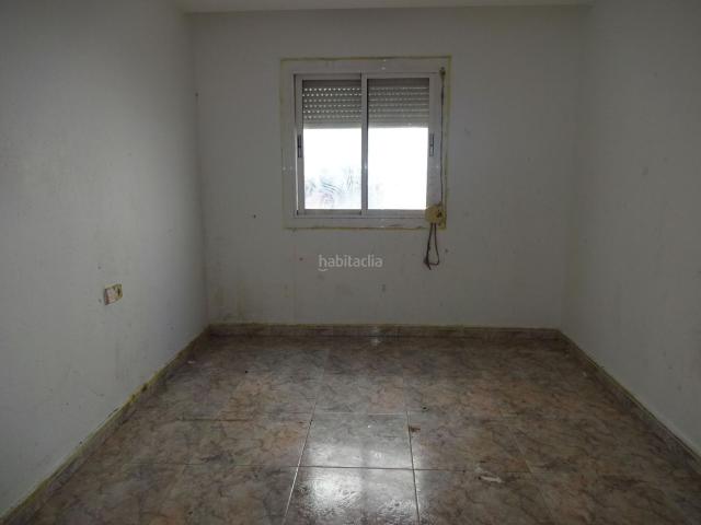 Piso en venta en Mataró, Cerdanyola Sud. Piso para reformar !. Pisos.