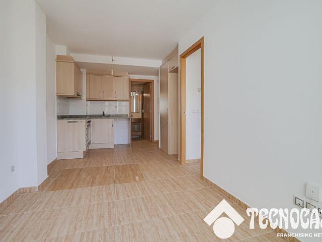 Piso en venta en Mataró, de 52 m² 1 habitación por 185.000