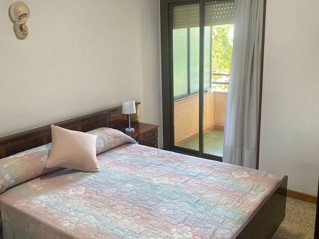 Piso en venta en Mataró, de 52 m² 3 habitaciones por 178.000