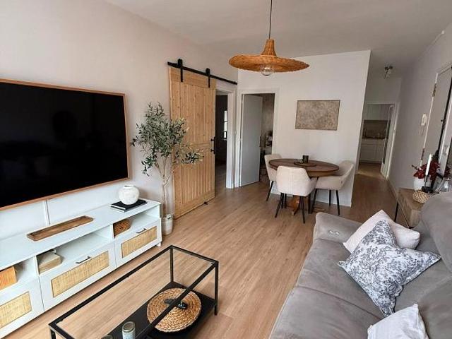 Piso en venta en Mataró, de 76 m² 4 habitaciones por 300.000