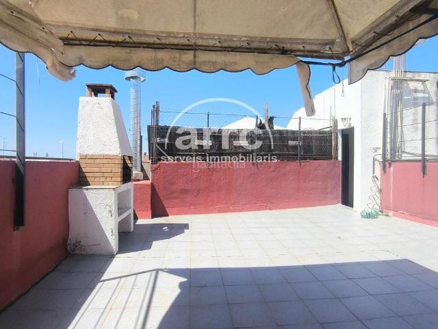 Piso en venta en Mataró, Els Molins. PISO AMPLIO CON GRAN TERRAZA PRIVADA MATARÓ ELS MOLINS. Pisos.