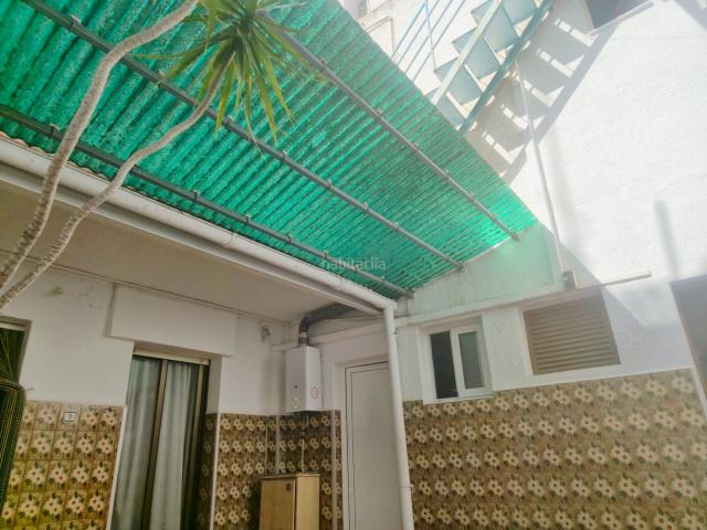 Piso en venta en Mataró, La Llàntia. Planta baja con gran patio privado y enorme potencial. Pisos.