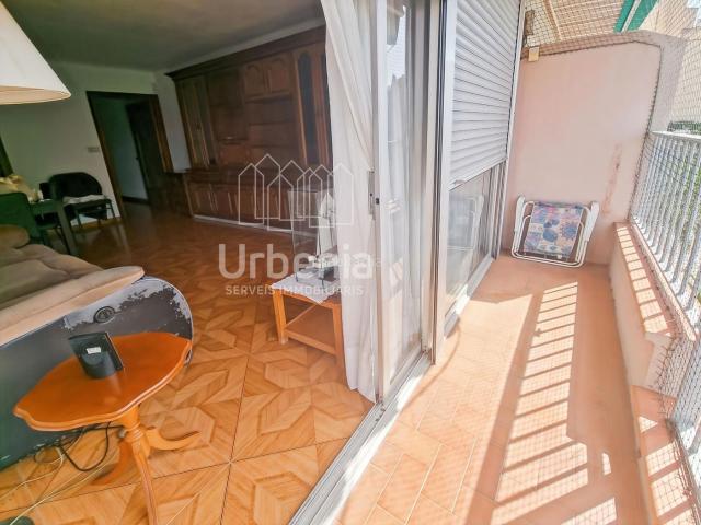 Piso en venta en Mataró, Peramàs. Piso con balcón en Peramás, Mataró!. Pisos.