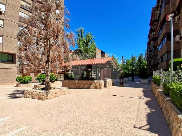 Piso en Venta en Media Legua