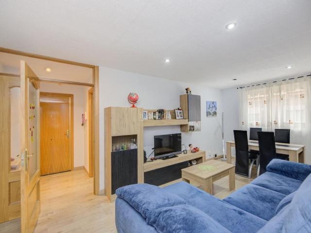 Piso en venta en Mejorada del Campo. Magnífico piso en Mejorada del Campo, amplio, luminoso y listo para entrar a vivir. Pisos Mejorada del.