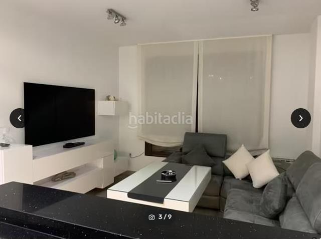 Piso en venta en Mengíbar. Se vende piso con cocina sin electrodomésticos y garaje. Pisos.