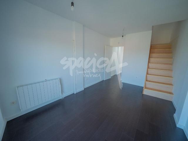 Piso en venta en Méntrida. Dúplex de obra nueva en venta en Méntrida. Pisos.