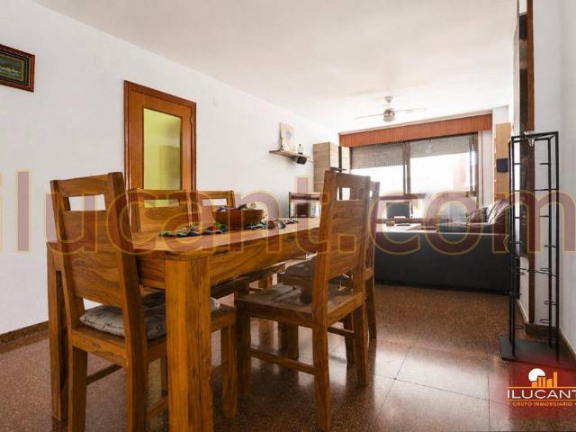 Piso en Venta en Mercado