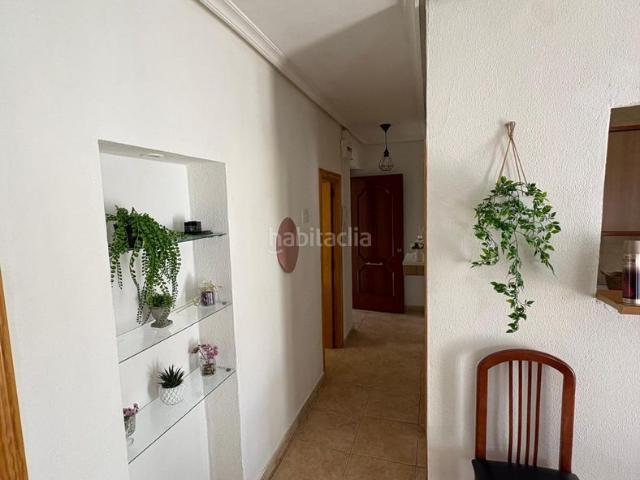 Piso en venta en Mérida, Este. Piso en Avenida Juan Carlos I ideal inversores. Pisos.