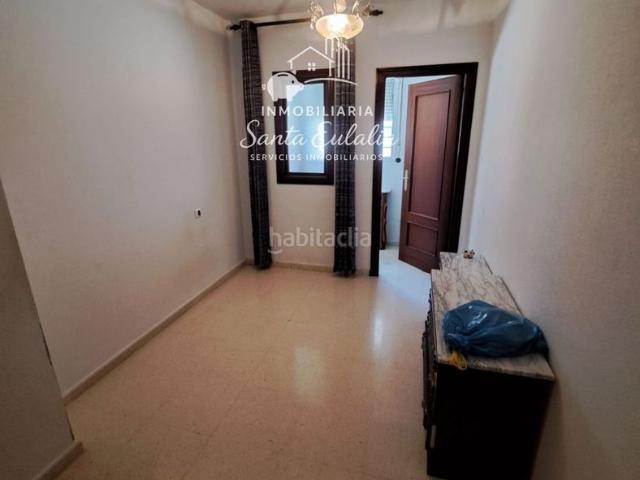 Piso en venta en Mérida, Oeste. Pisazo en venta en el poligono. Pisos.