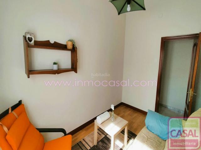 Piso en venta en Mieres, San Pedro Siana. Piso en venta en San Pedro, Mieres, cinco minutos del centro. Consta de dos habitaciones, sala de estar, amplia cocina y baño. Muy. Pisos.