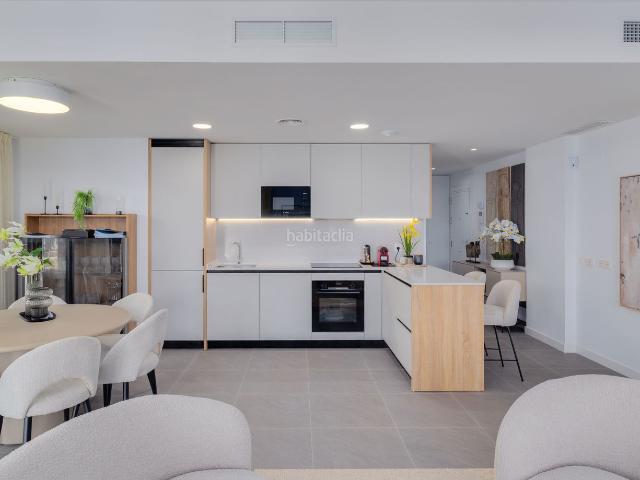 Piso en venta en Mijas, El Faro de Calaburra Chaparral. Exclusivo PISO de 3 dormitorios a 700 m. de la Playa. con 17 m2 terraza. Pisos.
