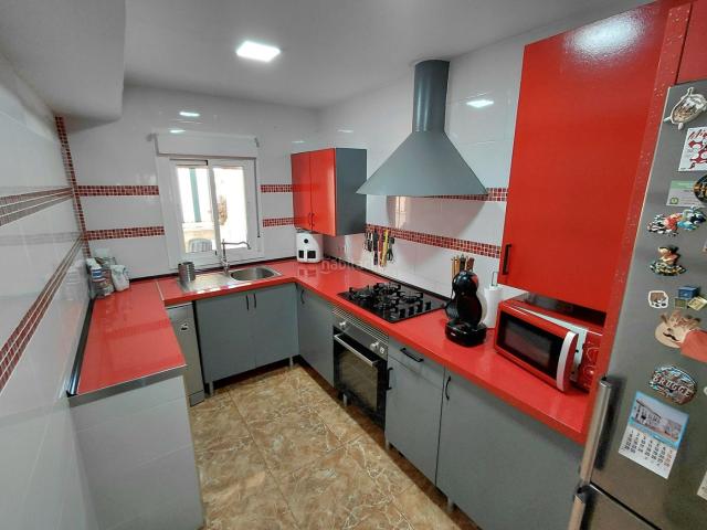 Piso en venta en Mijas, Hipódromo Cerrado del Águila. Piso reformado de tres dormitorios, garaje, trastero, piscina y terraza. Pisos.