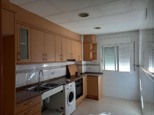 Piso en venta en Miravet, de 79 m² 3 habitaciones por 73.000