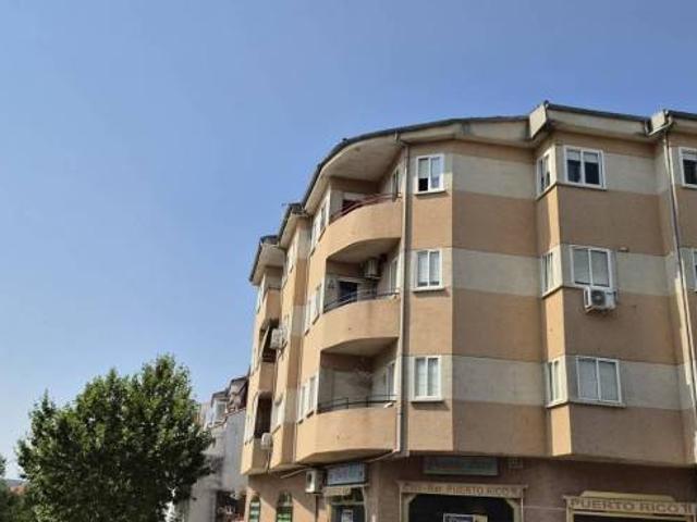 Piso en Venta en Miralvalle Av. Virgen del Puerto La Data