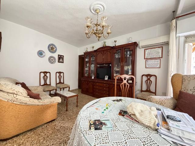 Piso en Venta en Miralvalle Av. Virgen del Puerto La Data