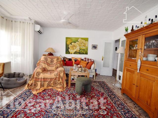 Piso en venta en Miramar. CERCA DEL CENTRO! SOFISTICADO Y LUMINOSO CON BALCÓN. Pisos.