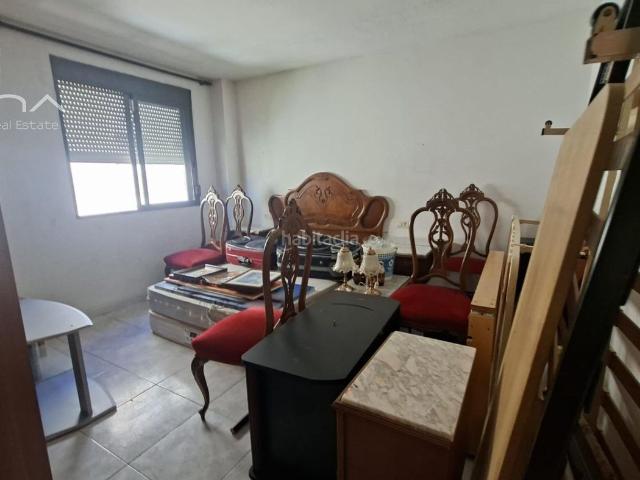 Piso en venta en Miramar. Piso en Miramar centro con ascensor y balcón soleado a 1 km de la playa. Pisos.