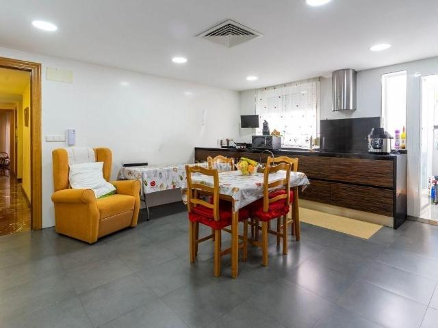 Piso en venta en Molina de Segura, Centro. Amplio y Luminoso Piso con Balcón en Paseo Rosales. Pisos Molina de.