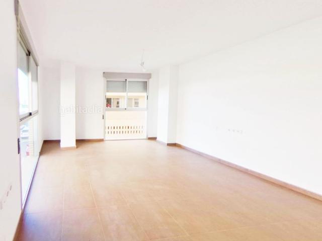 Piso en venta en Molina de Segura, Centro. Vivienda de 75 m de 2 dormitorios situada en la localidad de Molina de Segura, provincia de Murcia. La vivienda está bien comunica. Pisos Molina de.