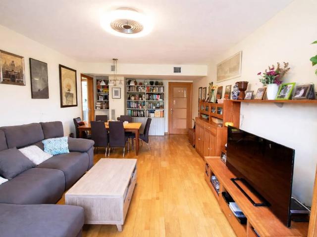Piso en Venta en Molins de Rei