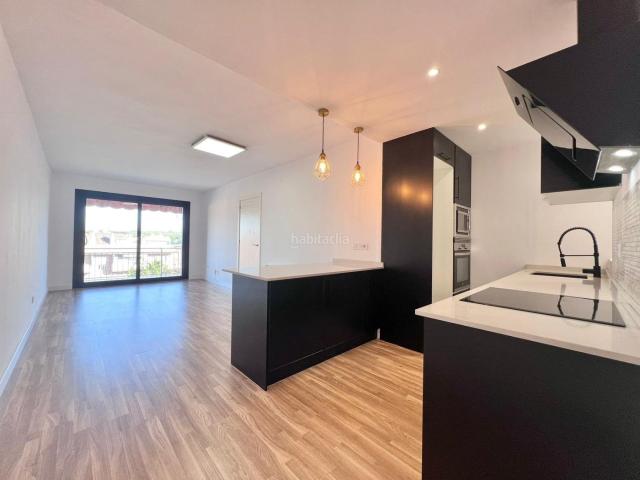 Piso en venta en Mollet del Vallès, Can Pantiquet. Un hogar lleno de luz en Can Pantiquet donde cada día empieza con el sol. Pisos Mollet del.