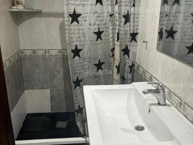 Piso en venta en Mollet del Vallès, Col·legis Nous. Piso Céntrico con Amplios Espacios y Todo lo que Necesitas para Vivir Cómodamente. Pisos Mollet del.