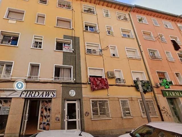 Piso en venta en Mollet del Vallès, de 77 m² 2 habitaciones por 102.000