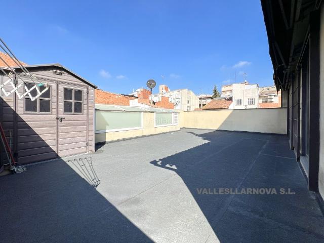 Piso en venta en Mollet del Vallès, Estació de França. CON TERRAZA A PIE DE SALÓN, EN PLENO CENTRO. Pisos Mollet del.