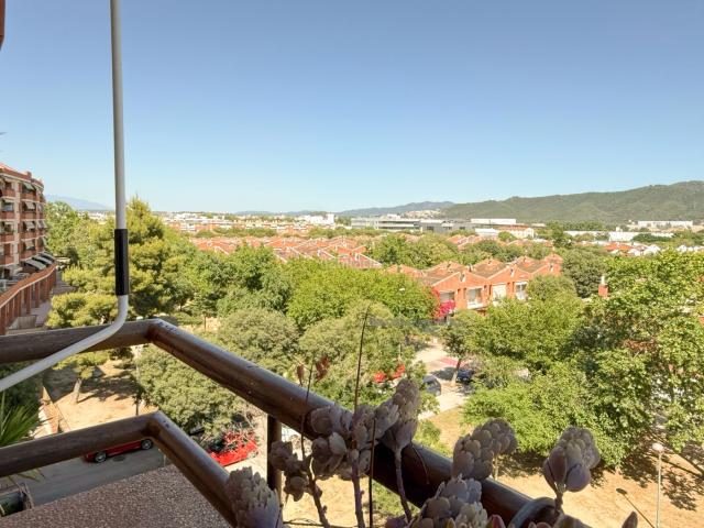 Piso en venta en Mollet del Vallès, Riera Seca. EXCLUSIVO, ALTO CON TERRAZA Y PARKING. Pisos Mollet del.